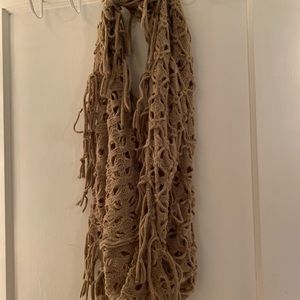 Buckle scarf